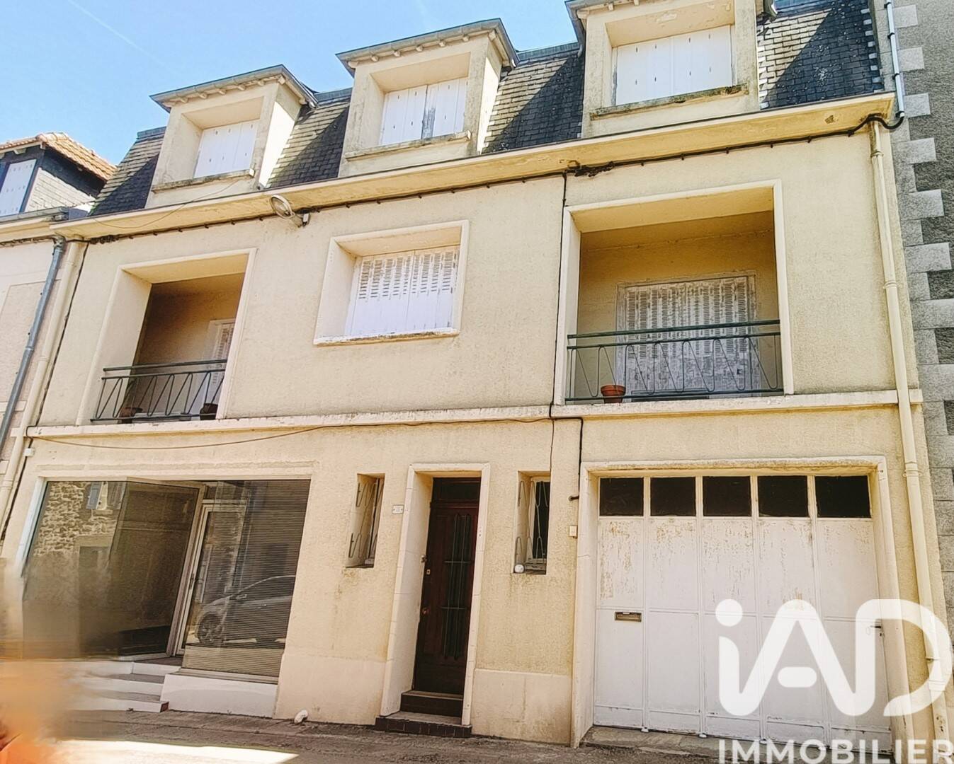 Maison 15 pièces 400 m² · à Bessines-sur-Gartempe · 400 m² · 214 000 €