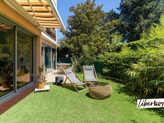 Appartement à vendre 420 000 € 3 pièces 2 chambres 72 m² RDC/3 Pont de l'Arc Aix-en-Provence 13090