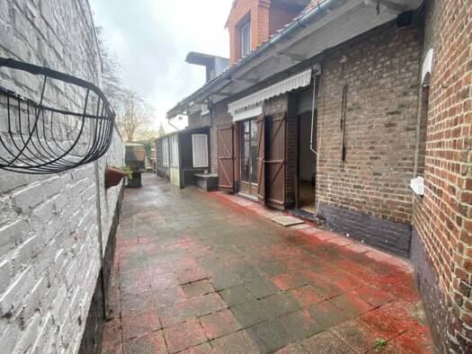 Maison à vendre 230 000 € 5 pièces 4 chambres 131 m² 344 m² de terrain Sud Sainghin-en-Weppes 59184