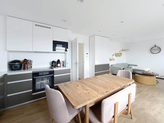 Appartement à vendre 194 000 € 4 pièces 3 chambres 79 m² Étage 3/3 Maison Blanche-Wilson Reims 51100