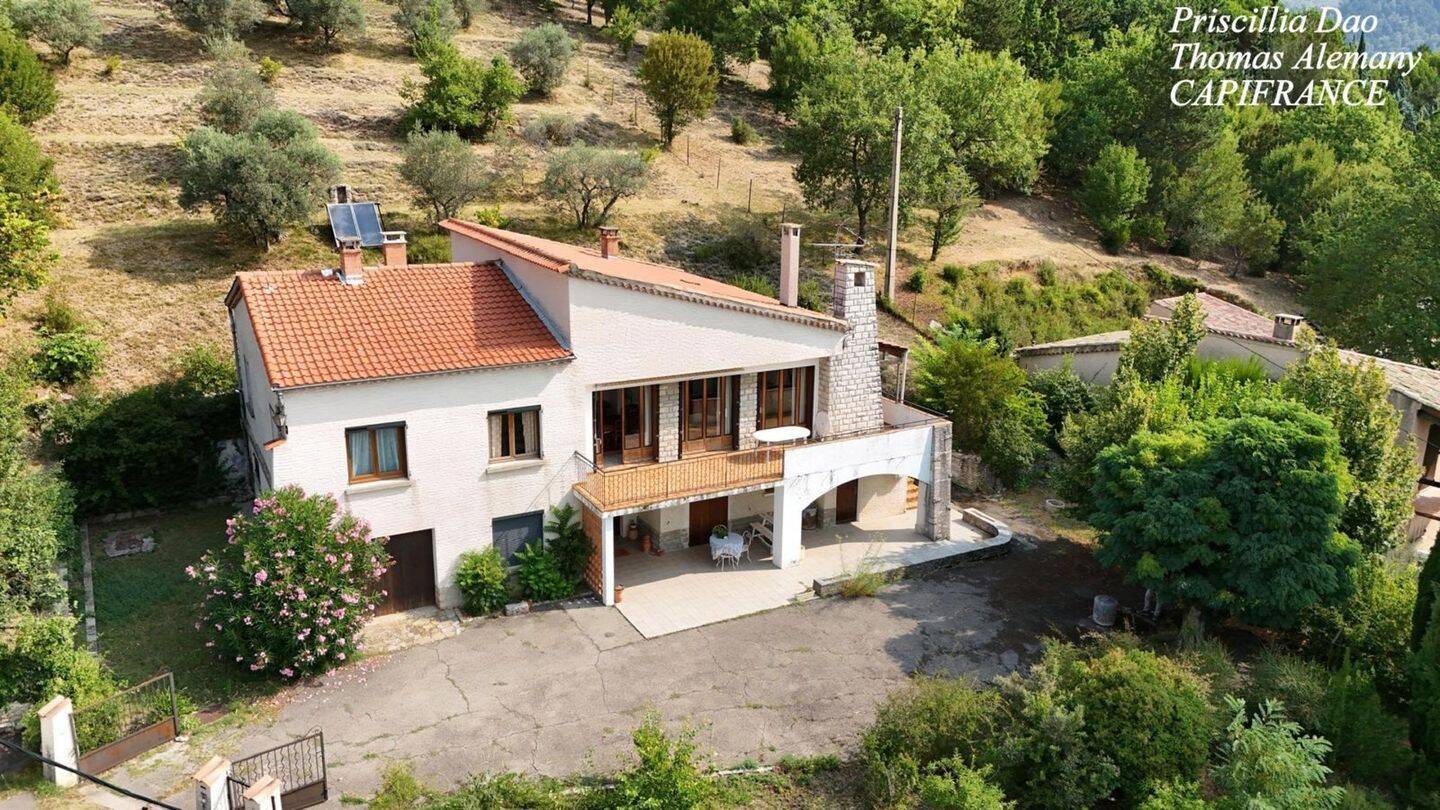 Maison 6 pièces 206 m² · à Sisteron · 206 m² · 380 000 €