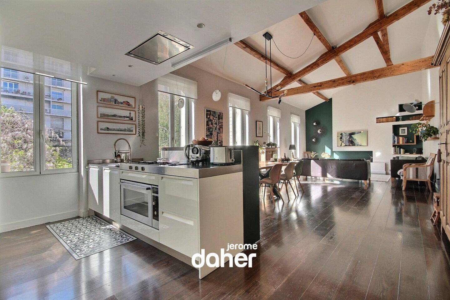 Appartement 5 pièces 180 m² · à Marseille 7ème Arrondissement · 180 m² · 695 000 €