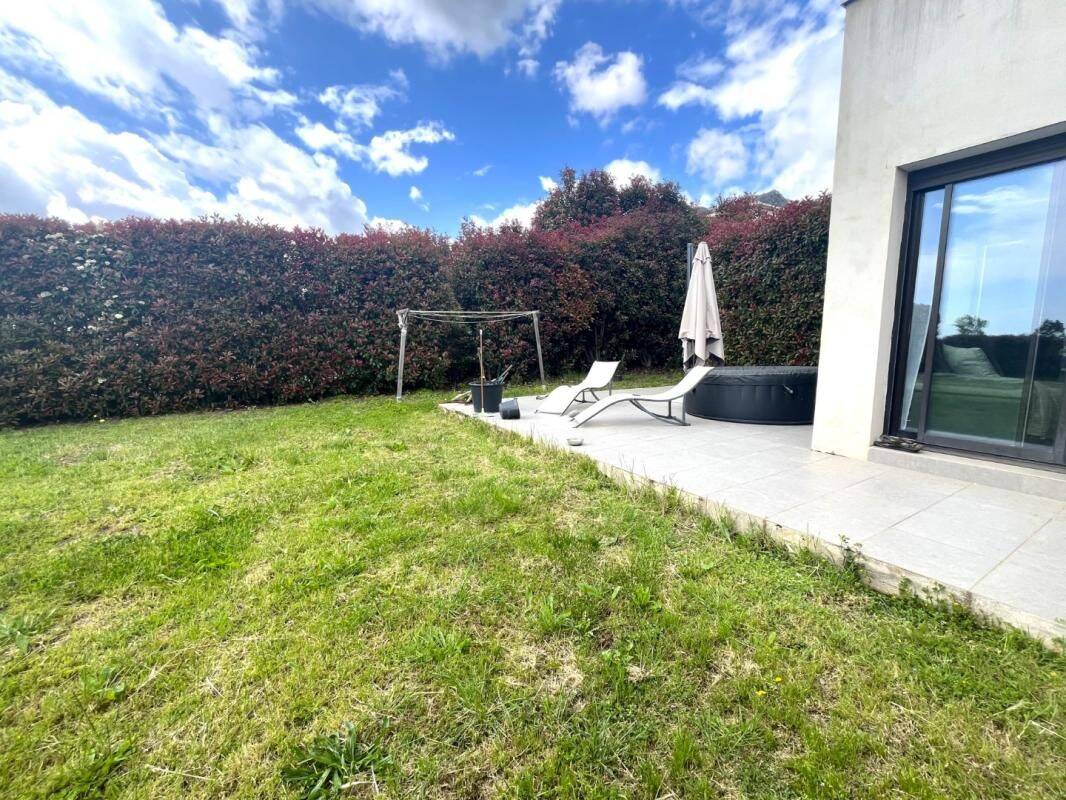 Appartement 3 pièces 60 m² · à Biguglia · 60 m² · 858 €