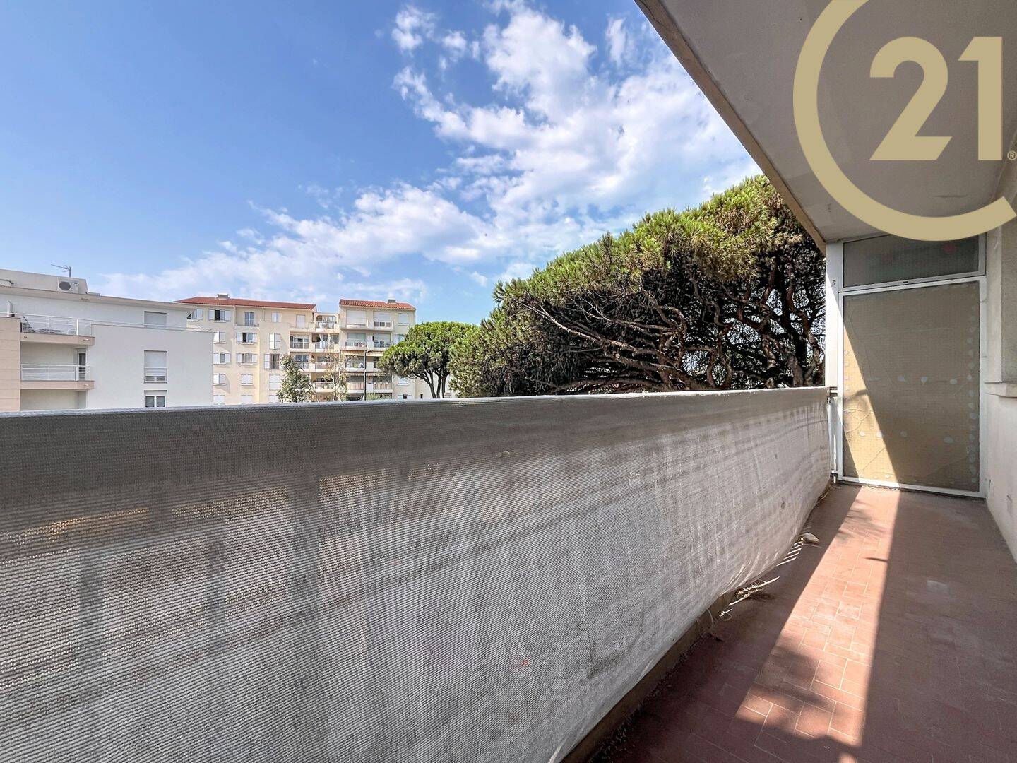 Appartement 1 pièce 28 m² · à Fréjus · 28,3 m² · 105 000 €
