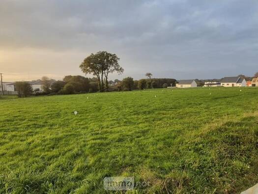 Terrain constructible viabilisé à vendre 71 888 € 400 m² de terrain Questembert 56230