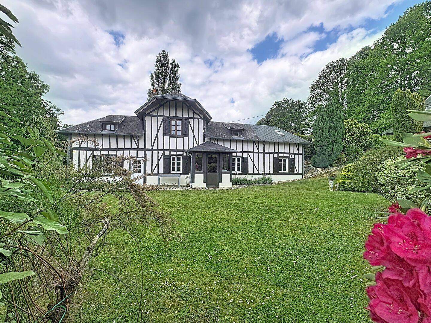 Maison 5 pièces 105 m² · à Montfort-sur-Risle · 105 m² · 228 500 €