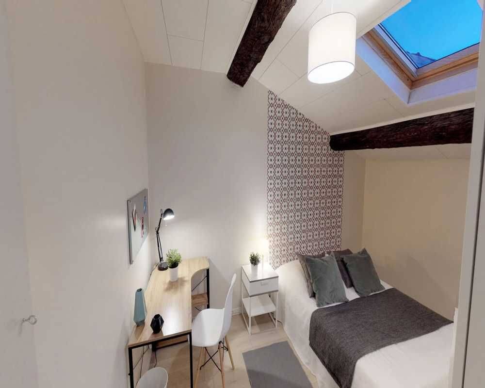 Appartement 6 pièces 120 m² · à Montpellier · 120 m² · 605 €