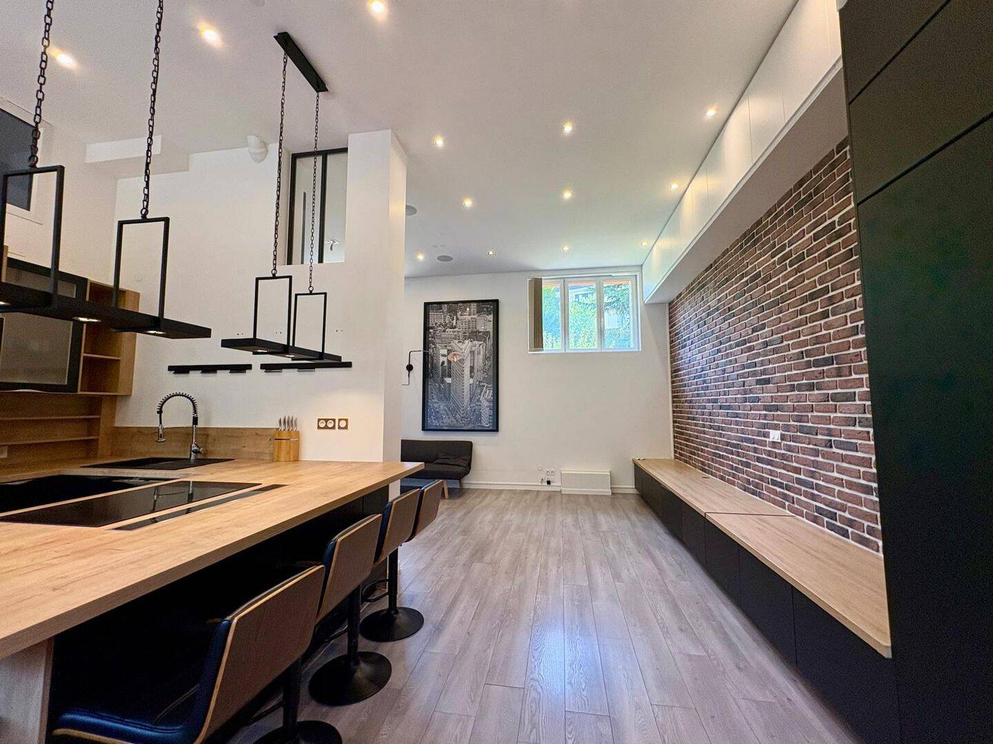 Appartement 1 pièce 65 m² · à Clamart · 65,3 m² · 1 550 €/mois