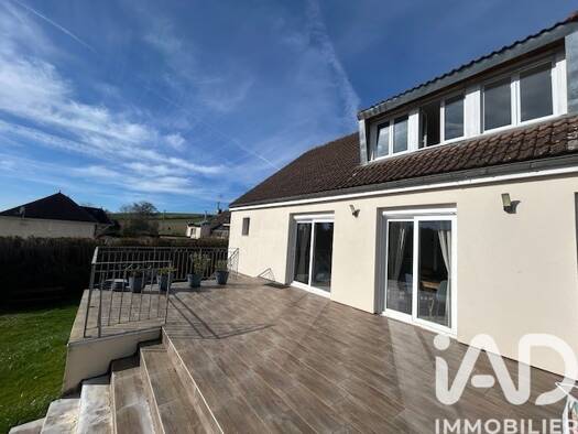 Maison de ville à vendre 251 000 € 5 pièces 3 chambres 160 m² 1 200 m² de terrain Fontvannes 10190