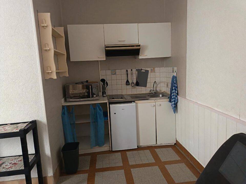 Appartement 1 pièce 18 m² · à Rochefort · 18 m² · 420 €