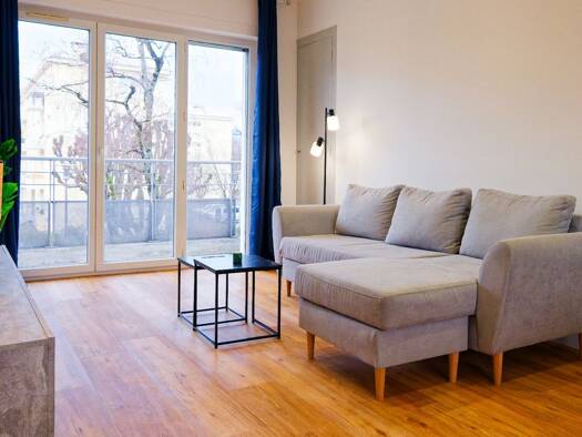 Appartement à louer 500 € 4 pièces 3 chambres 72 m² Étage 1/5 Biollay Chambéry 73000