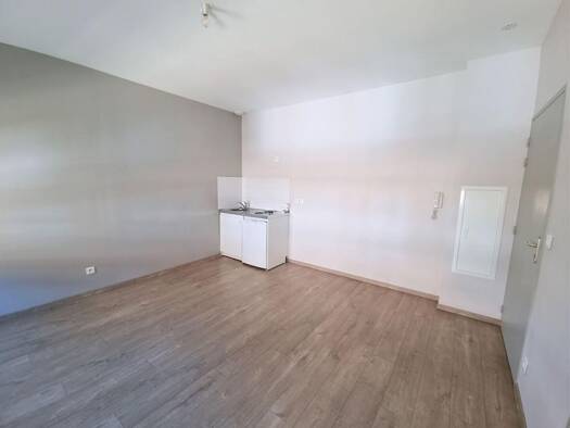 Appartement à louer - logement étudiant 386 € 1 pièce 22 m² 1er étage Grand Centre Albi 81000