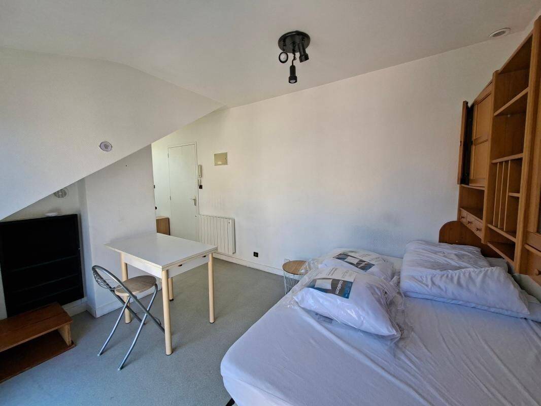Appartement 1 pièce 13 m² · à Carhaix-Plouguer · 12,6 m² · 390 €/mois