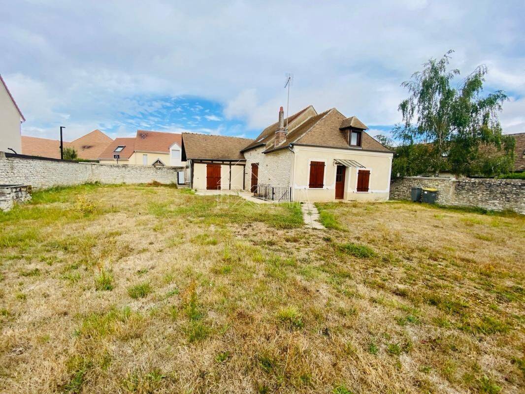 Maison 3 pièces 79 m² · à Villiers-en-Désœuvre · 79 m² · 1 140 €/mois