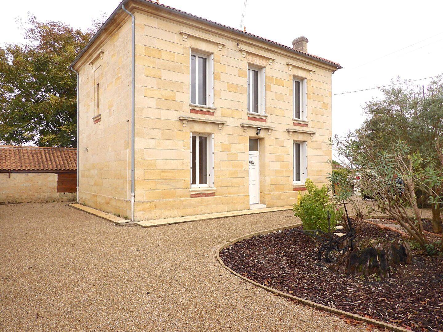 Maison 5 pièces 118 m² · à Saint-André-de-Cubzac · 118,1 m² · 1 360 €/mois