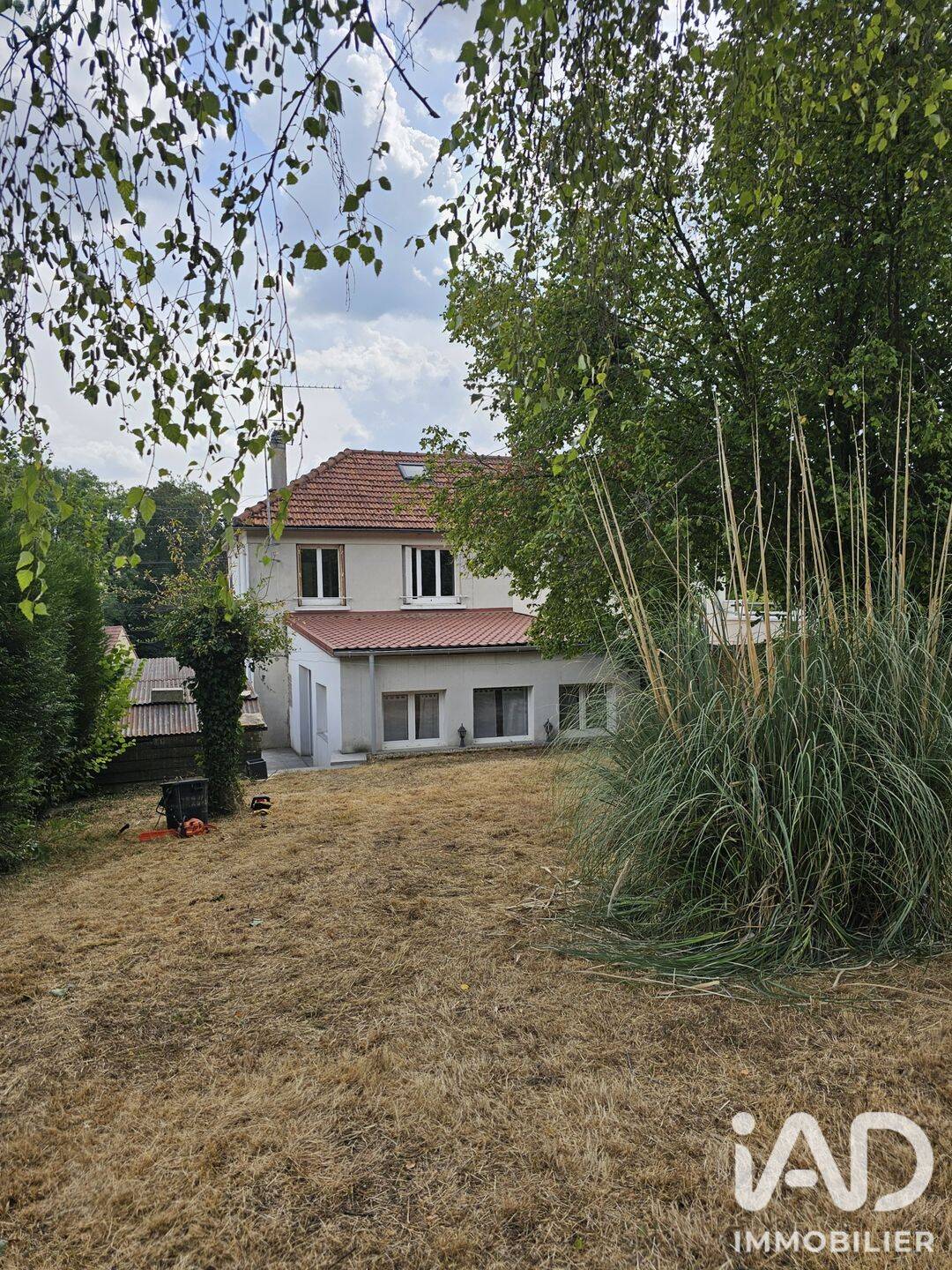 Maison 5 pièces 105 m² · à Montreuil-aux-Lions · 105 m² · 215 000 €