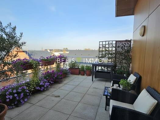 Appartement à vendre 254 500 € 3 pièces 2 chambres 80 m² Étage 3/3 Centre-Baillet-Bodet Montlouis-sur-Loire 37270