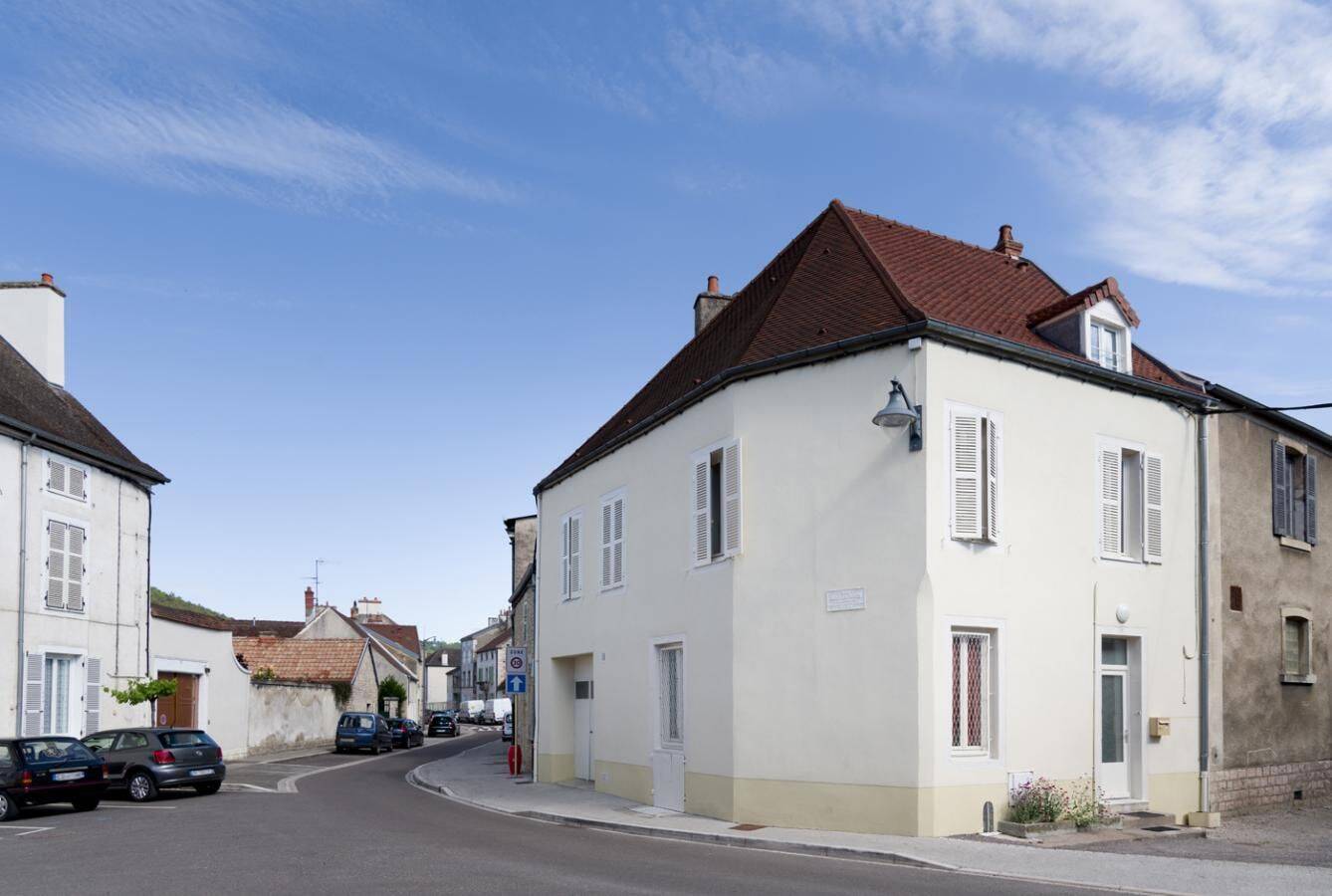 Maison 5 pièces 121 m² · à Nuits-Saint-Georges · 121 m² · 588 €