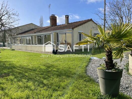 Maison à vendre 249 000 € 3 pièces 2 chambres 85 m² 1 015 m² de terrain Le Pellerin 44640