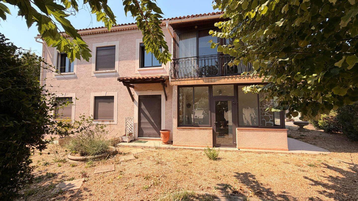 Maison 7 pièces 182 m² · à Gignac-la-Nerthe · 182 m² · 570 000 €