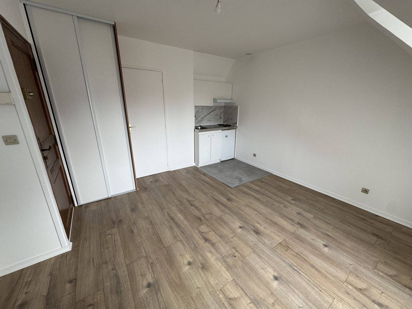 Appartement 1 pièce 16 m² · à Houilles · 16 m² · 560 €