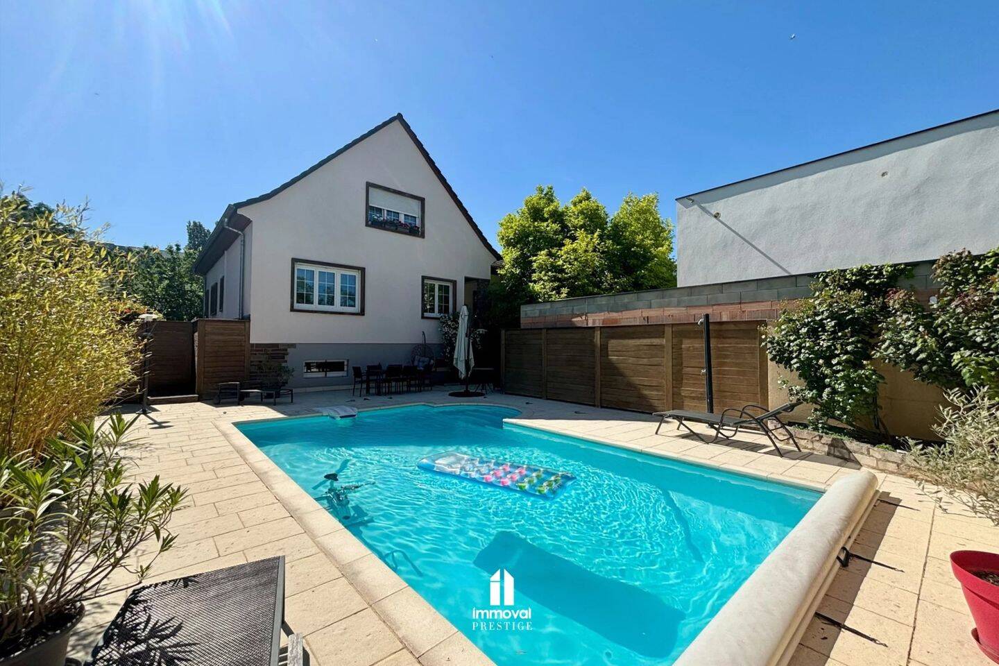 Maison 4 pièces 275 m² · à Strasbourg · 274,6 m² · 1 260 000 €