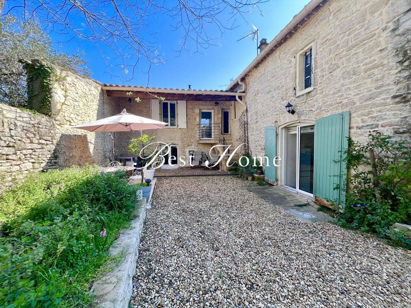 Maison 7 pièces 185 m² · à Calvisson · 185 m² · 310 000 €