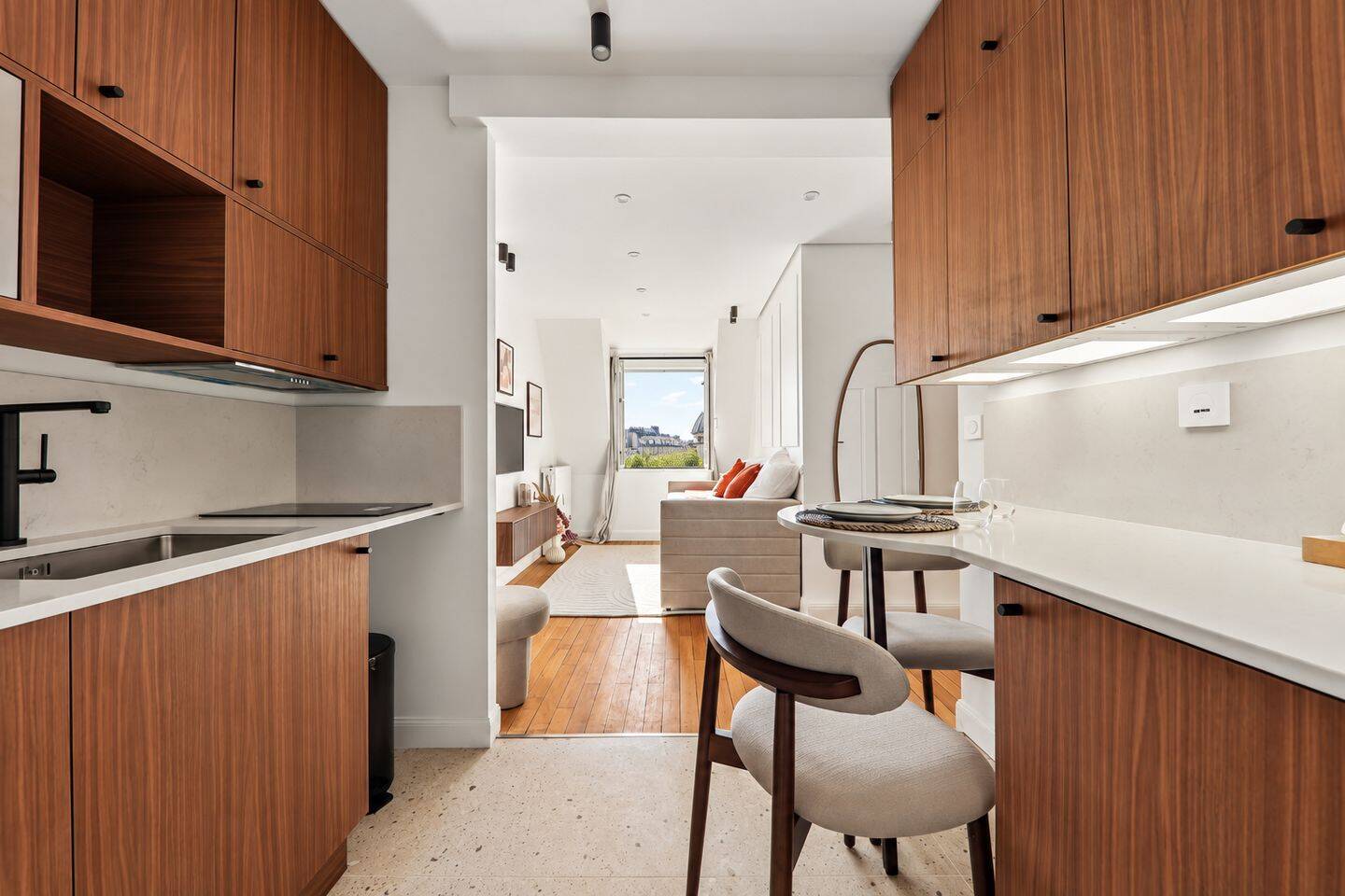 Appartement 1 pièce 18 m² · à Paris 17ème Arrondissement · 17,7 m² · 1 550 €/mois
