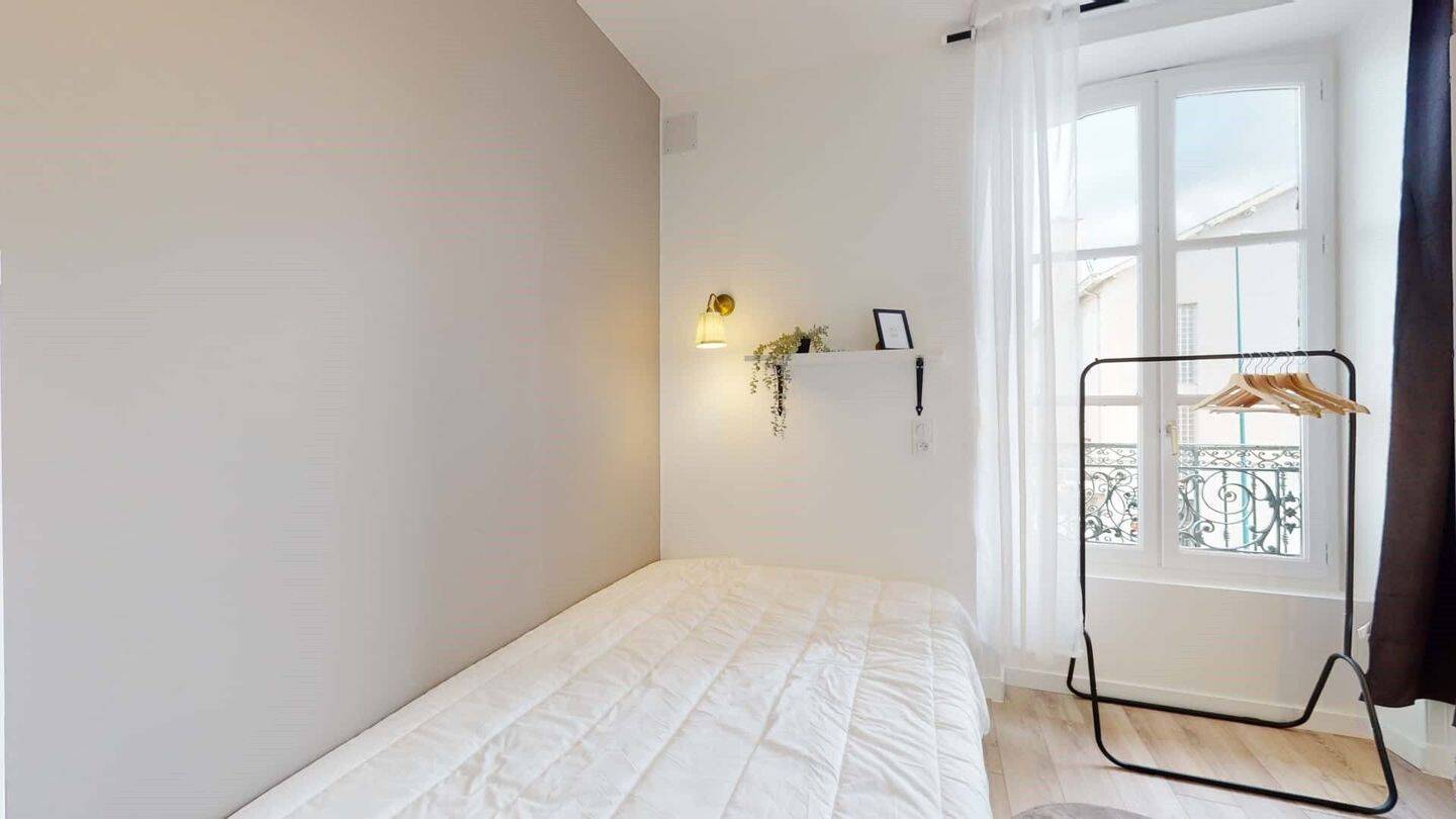 1 pièce 15 m² · à Clermont-Ferrand · 15 m² · 375 €