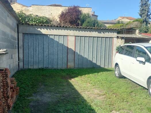 Parking à vendre 23 800 € 30 m² Rouillac 16170