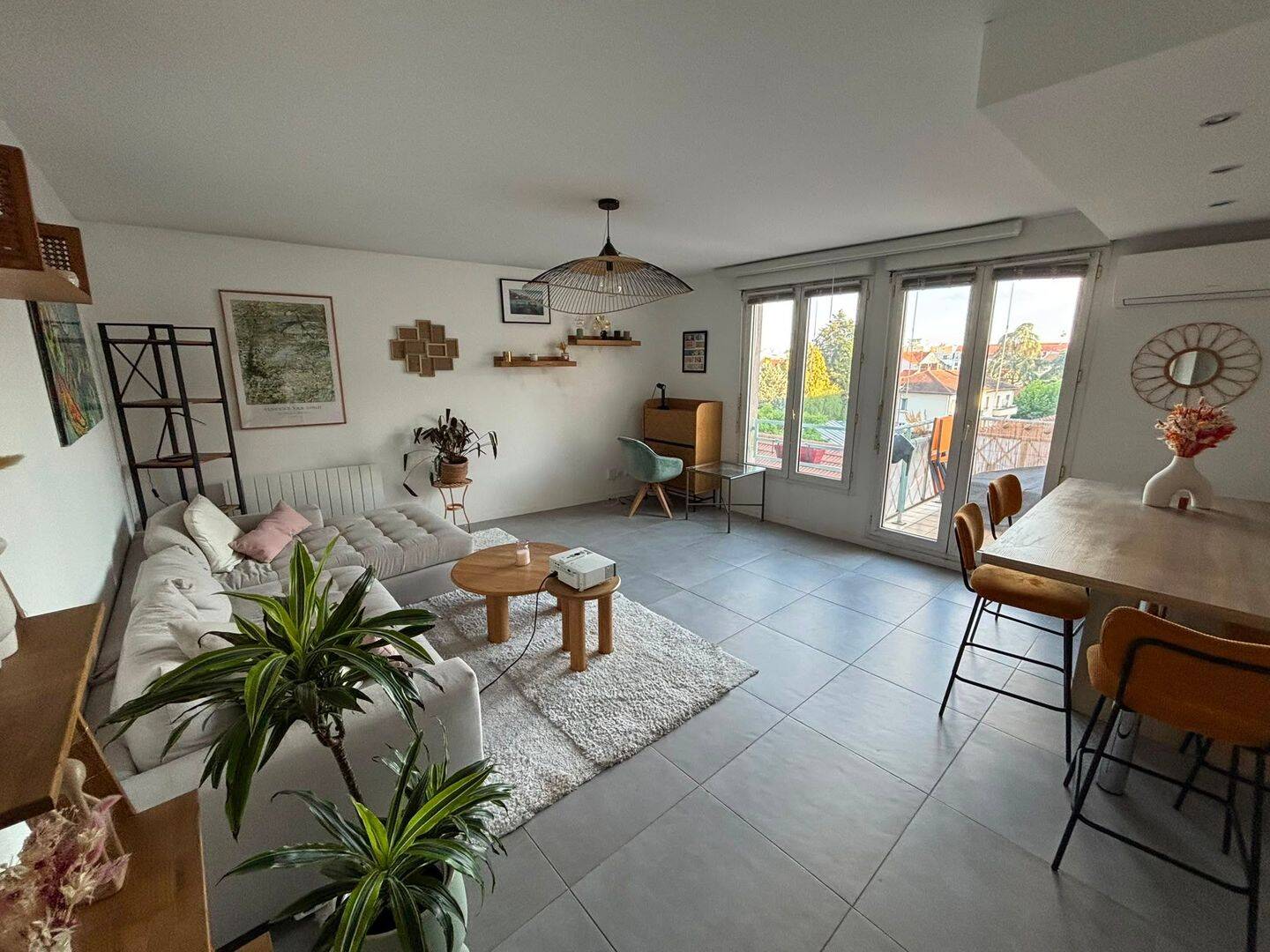 Appartement 3 pièces 70 m² · à Lyon 8ème Arrondissement · 70 m² · 1 500 €