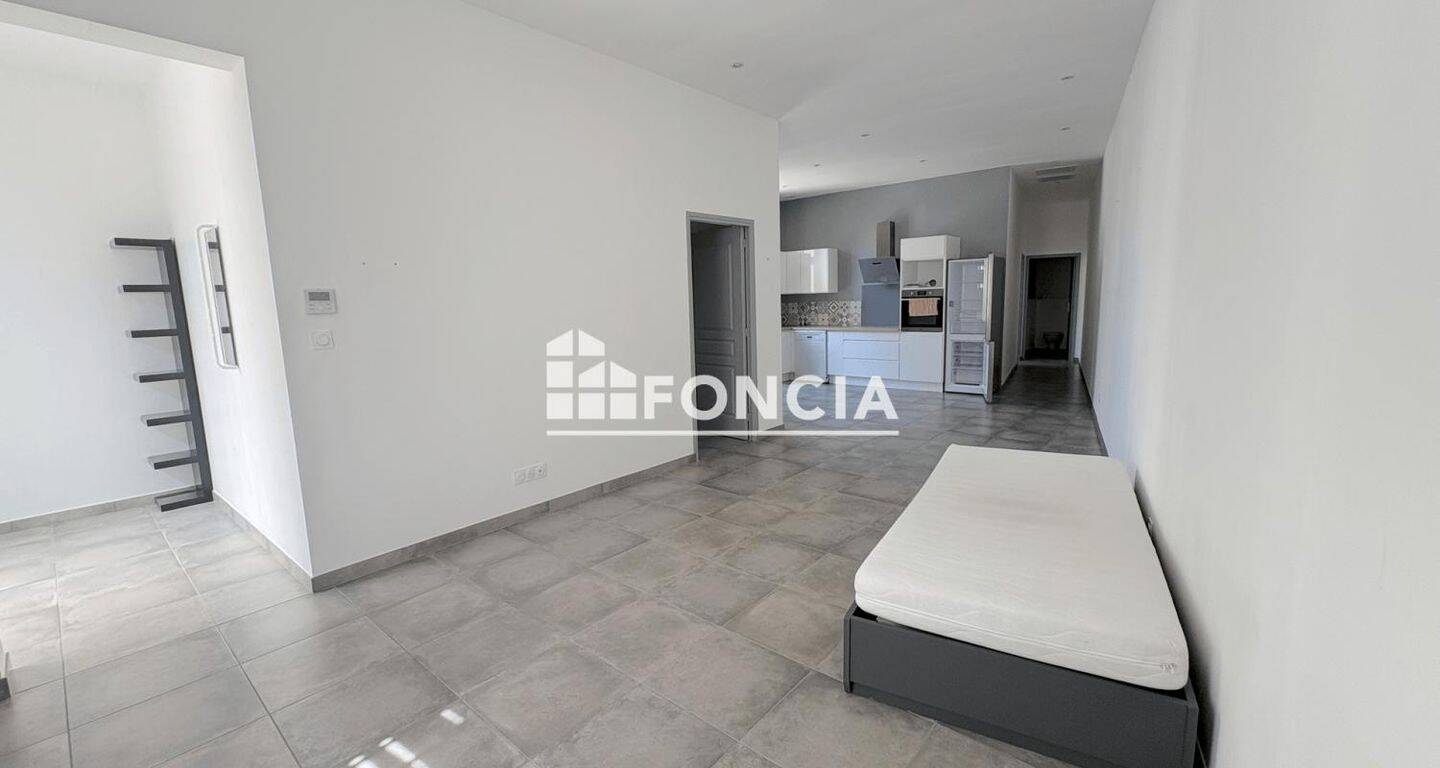 Maison 3 pièces 81 m² · à Carpentras · 80,7 m² · 900 €/mois