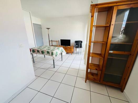 Appartement à louer 425 € 1 pièce 21,7 m² Étage 2/2 Saint Martin Perpignan 66000