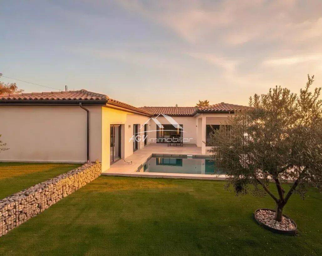 Maison 4 pièces 119 m² · à Deaux · 118,6 m² · 380 000 €