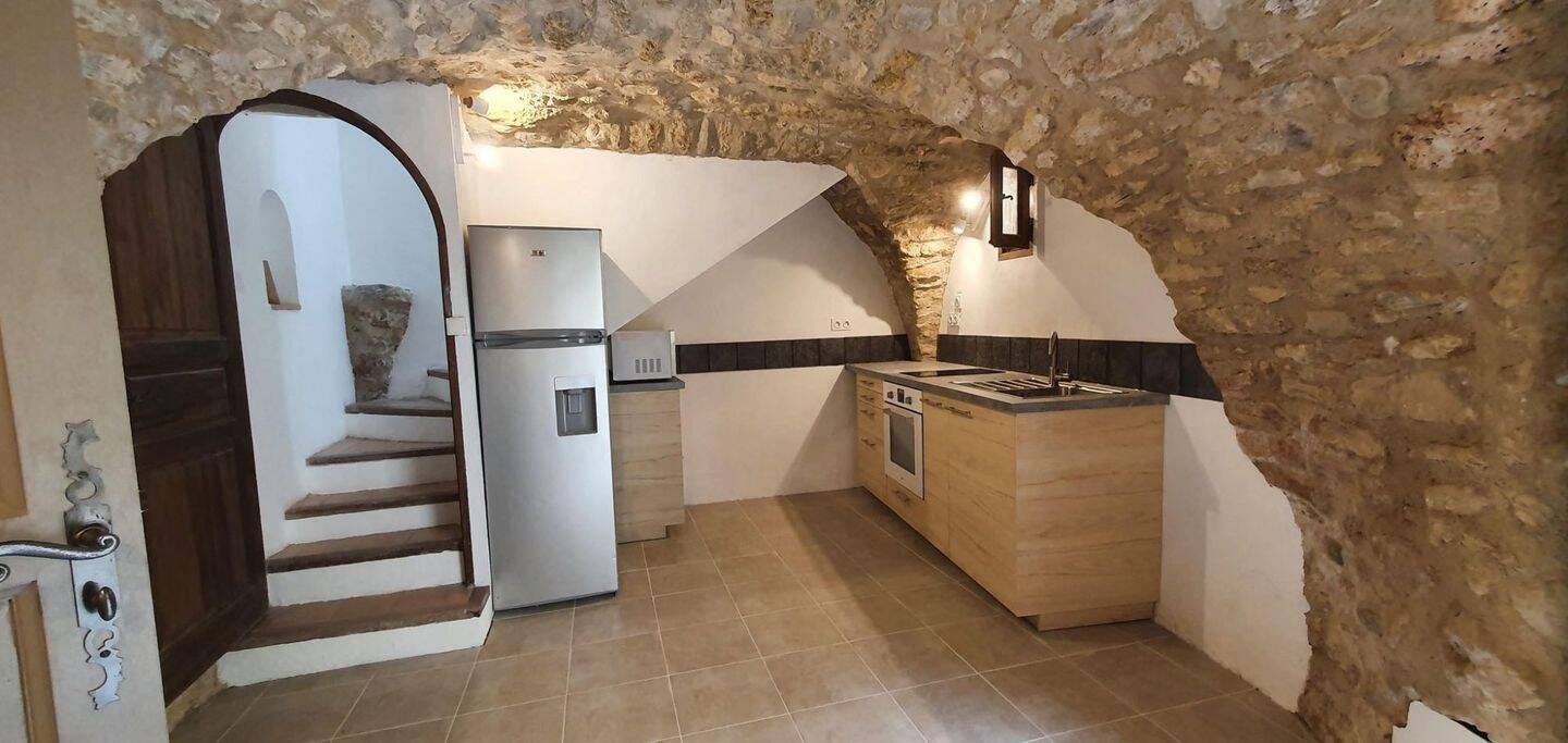 Maison 2 pièces 40 m² · à Peypin-d'Aigues · 40,2 m² · 645 €