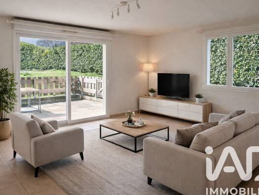 Appartement à vendre 332 500 € 3 pièces 2 chambres 67,6 m² RDC La Muraz 74560