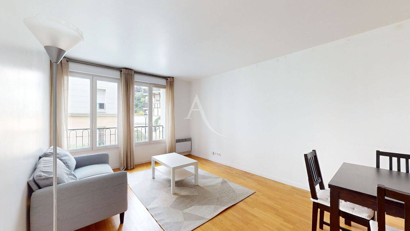 Appartement 2 pièces 47 m² · à Le Plessis-Robinson · 46,6 m² · 1 099 €