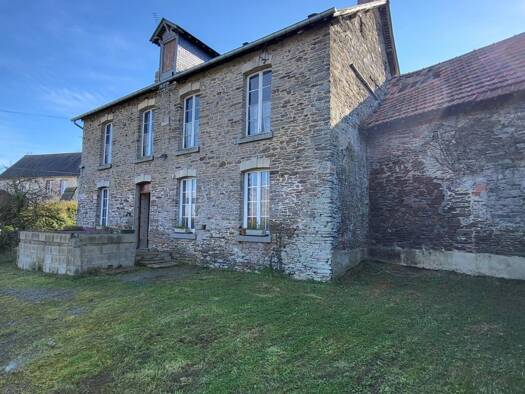 Maison à vendre 159 000 € 5 pièces 3 chambres 147 m² 10 000 m² de terrain Villiers-Fossard 50680