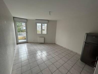 Appartement à louer 638 € 2 pièces 1 chambre 45,8 m² Étage 1/1 Laon Zola-Neufchâtel-Orgeval Reims 51100