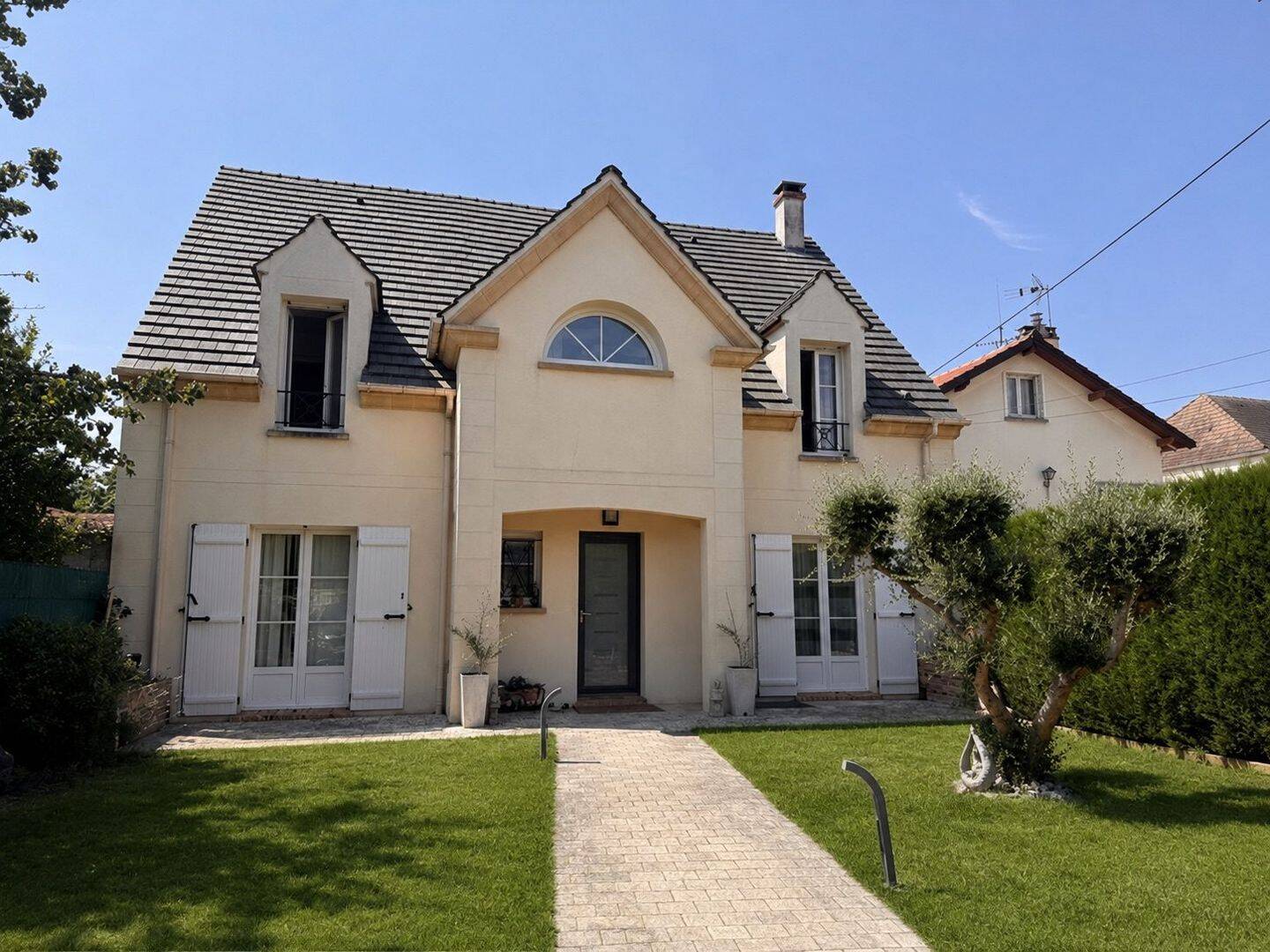 Maison 7 pièces 153 m² · à Franconville · 152,5 m² · 630 000 €