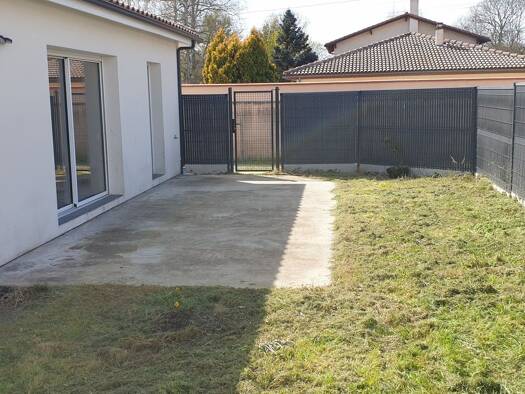 Maison à louer 1 209 € 4 pièces 3 chambres 93 m² 300 m² de terrain La Lande-de-Fronsac 33240