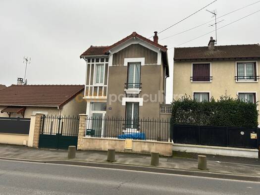 Maison à vendre 230 000 € 3 pièces 2 chambres 61 m² 294 m² de terrain Plateau-Frais Rosset Villeneuve-le-Roi 94290