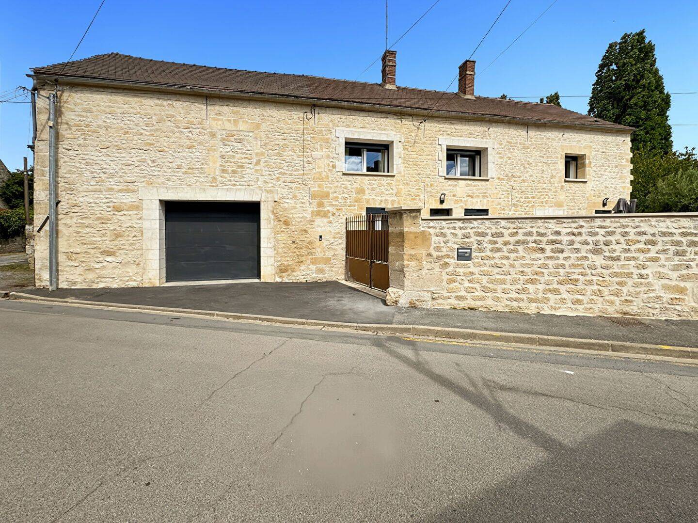 Maison 6 pièces 160 m² · à Blaincourt-lès-Précy · 160 m² · 399 000 €