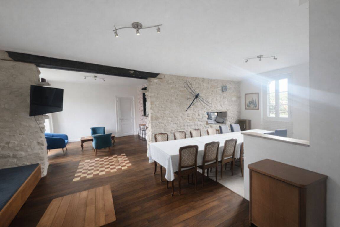 Maison 9 pièces 187 m² · à Crépy-en-Valois · 187 m² · 609 000 €