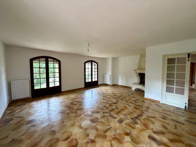 Maison 8 pièces 224 m² · à Lunel · 224 m² · 399 000 €