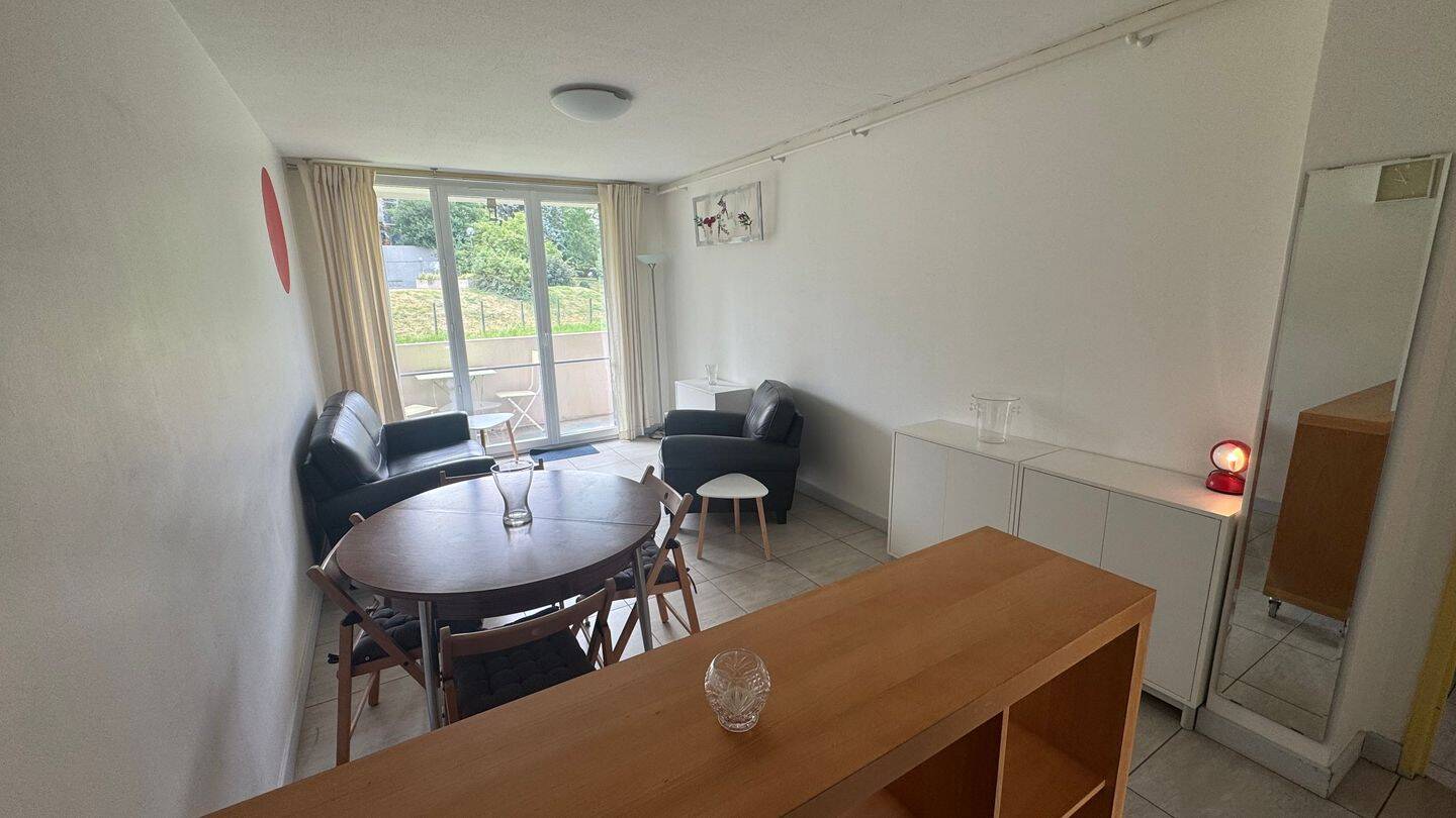 3 pièces 57 m² · à Lyon 5ème Arrondissement · 57,1 m² · 990 €