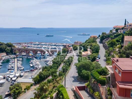 Villa à vendre 995 000 € 6 pièces 4 chambres 145 m² 1 336 m² de terrain Théoule-sur-Mer 06590