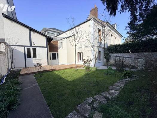 Maison à vendre 327 540 € 3 pièces 2 chambres 228 m² de terrain Tours 37000