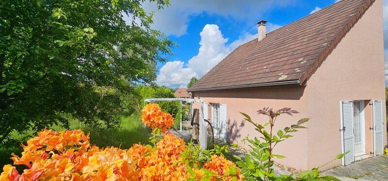 Maison 6 pièces 114 m² · à Le Deschaux · 114 m² · 230 000 €