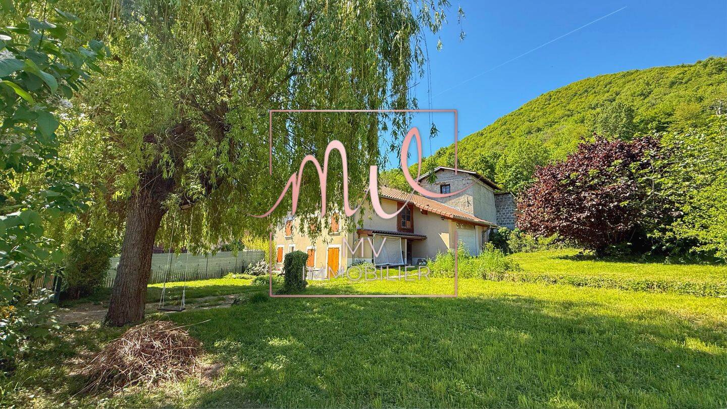 Maison 6 pièces 213 m² · à Voiron · 213 m² · 345 000 €